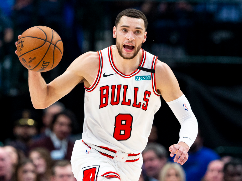 雷火电竞下载-包含公牛进攻陷入僵局，屡遭反击的词条