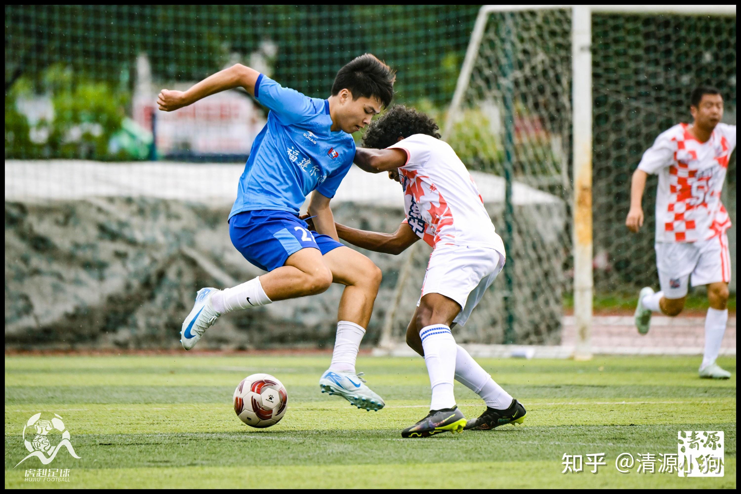 关于足球联赛实力对决再度上演,球队竞技水平有所提升的信息 关于足球联赛实力对决再度上演,球队竞技水平有所提升的信息