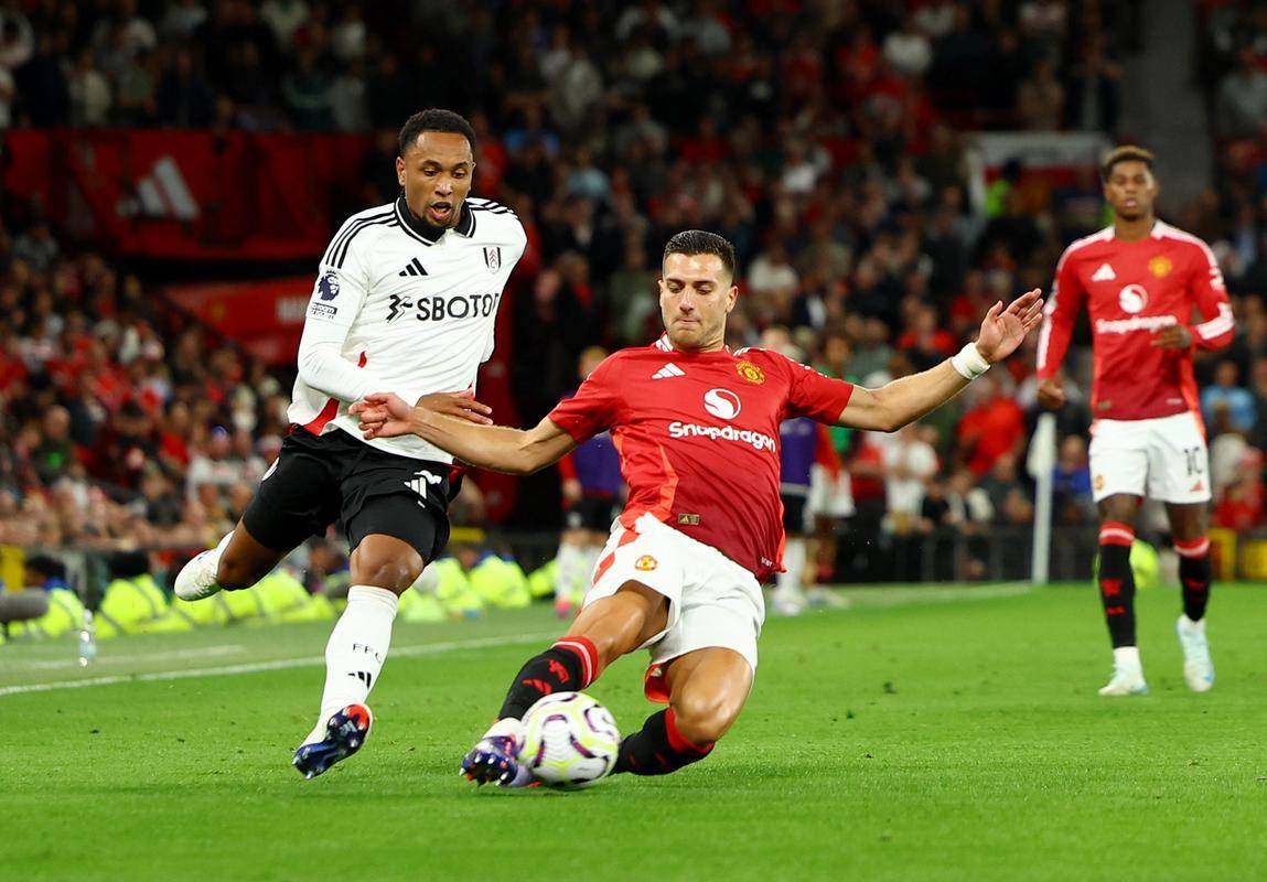 豪门对决！S赛上演世纪大战的简单介绍