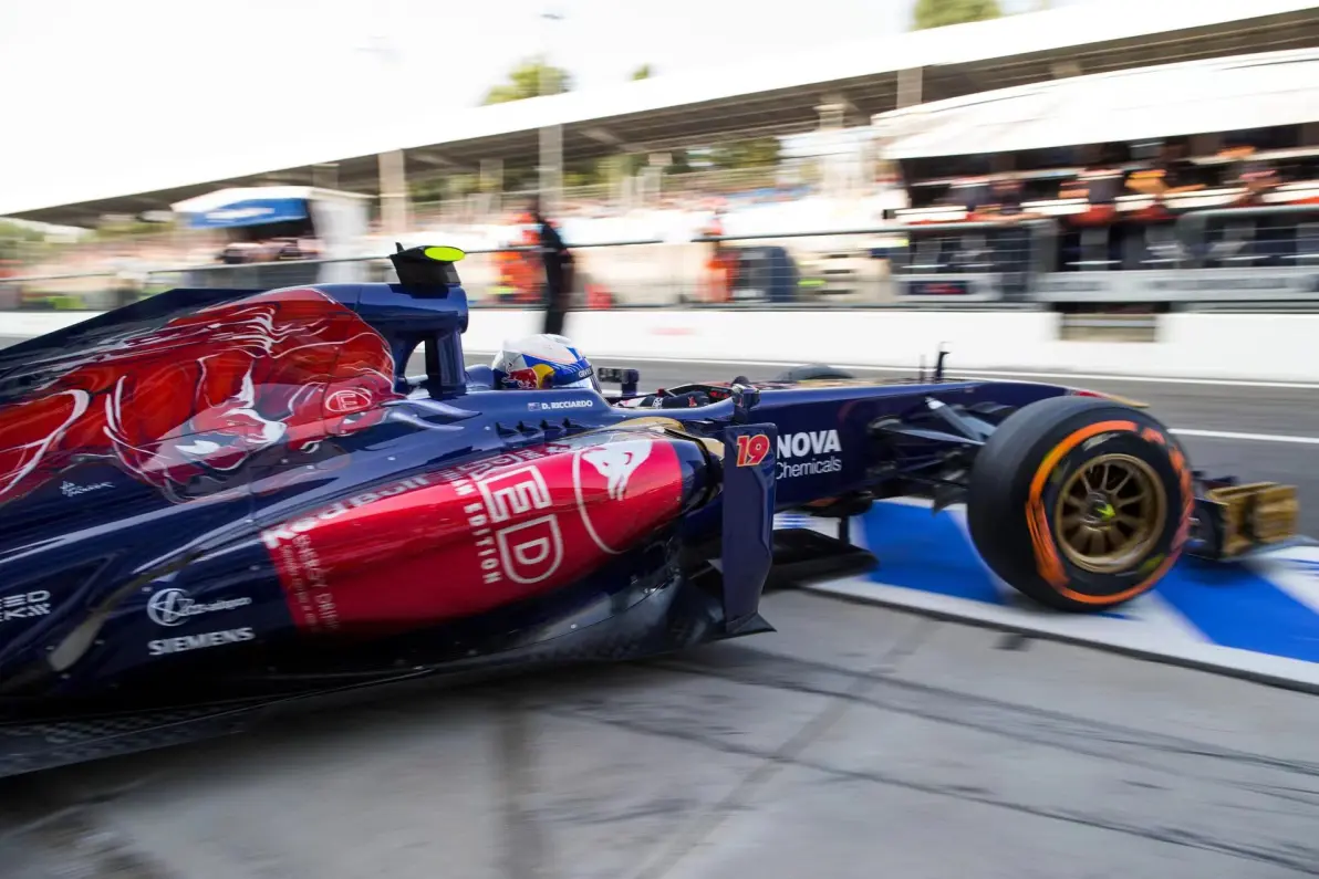 雷火电竞入驻-红牛车队完胜红牛二队，勒克莱尔扛起全队的简单介绍