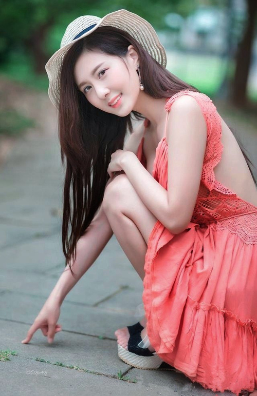 硝烟再起，F1揭幕战之夜，拉亚如何以持续杀伤重绘赛道权力地图？