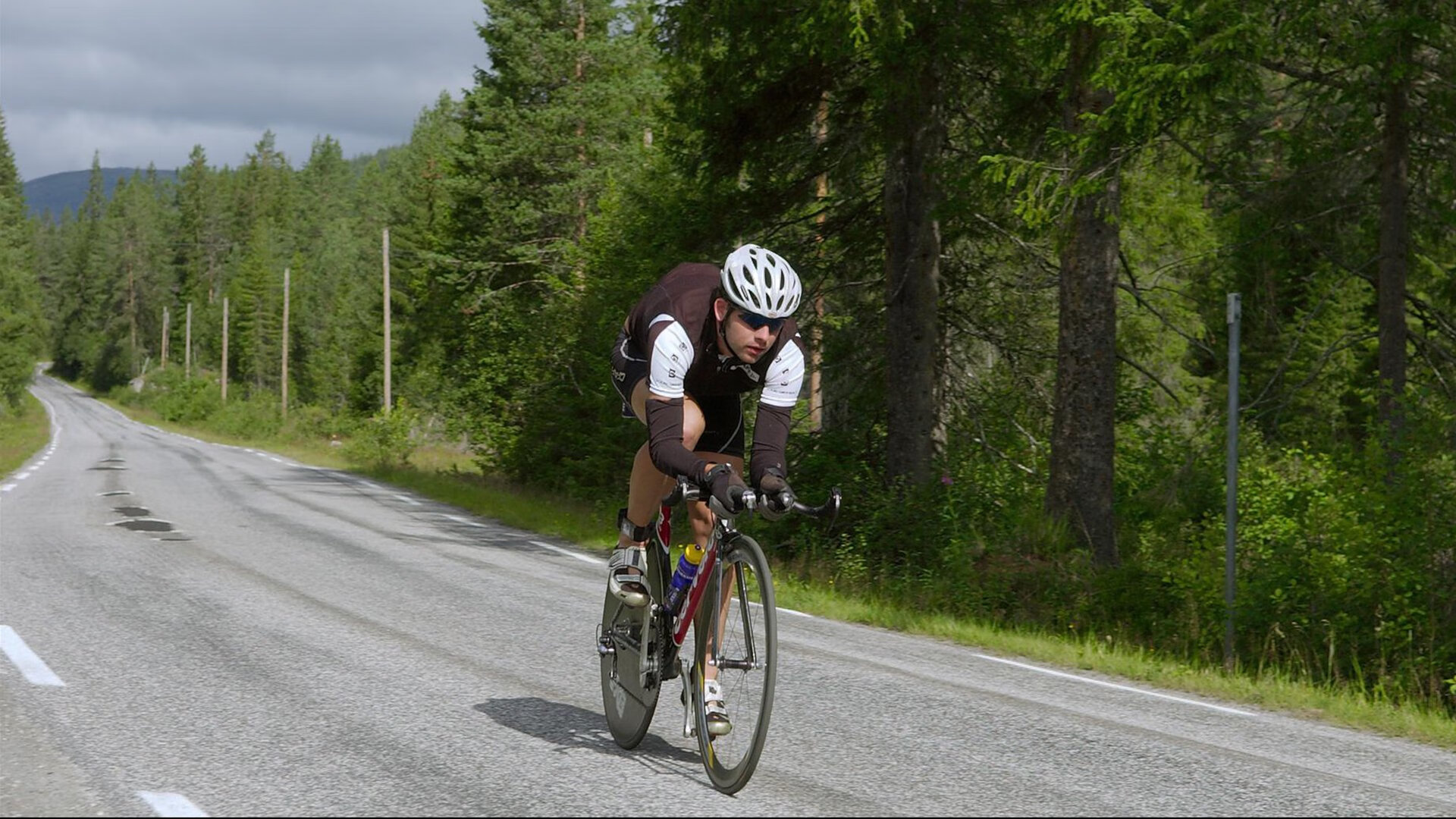 暗夜尖啸，努涅斯与那场无声的火山喷发