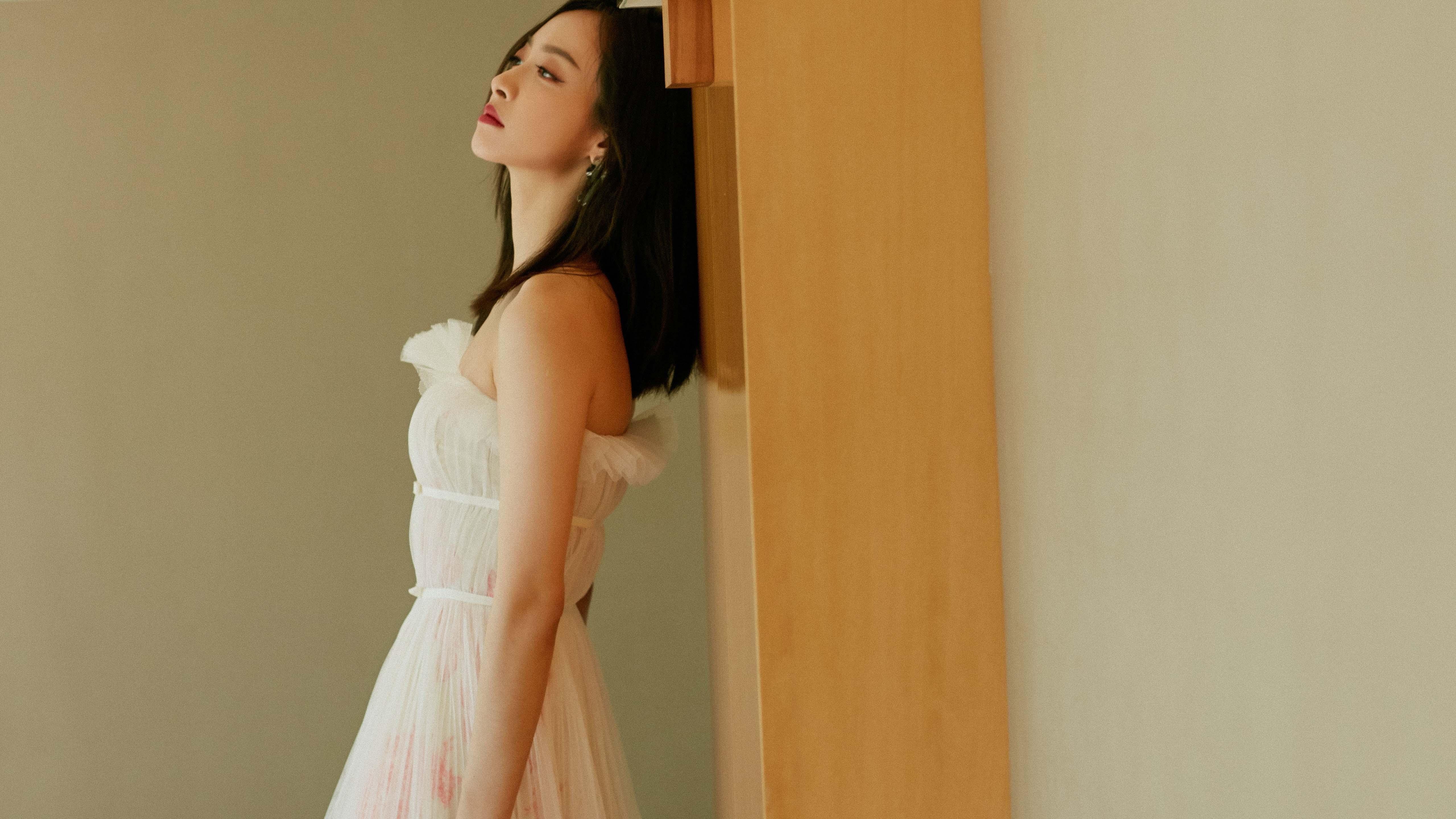 当火山爆发遇上精钢锁链，弗拉霍维奇的个人英雄主义与勒沃库森的体系碾压