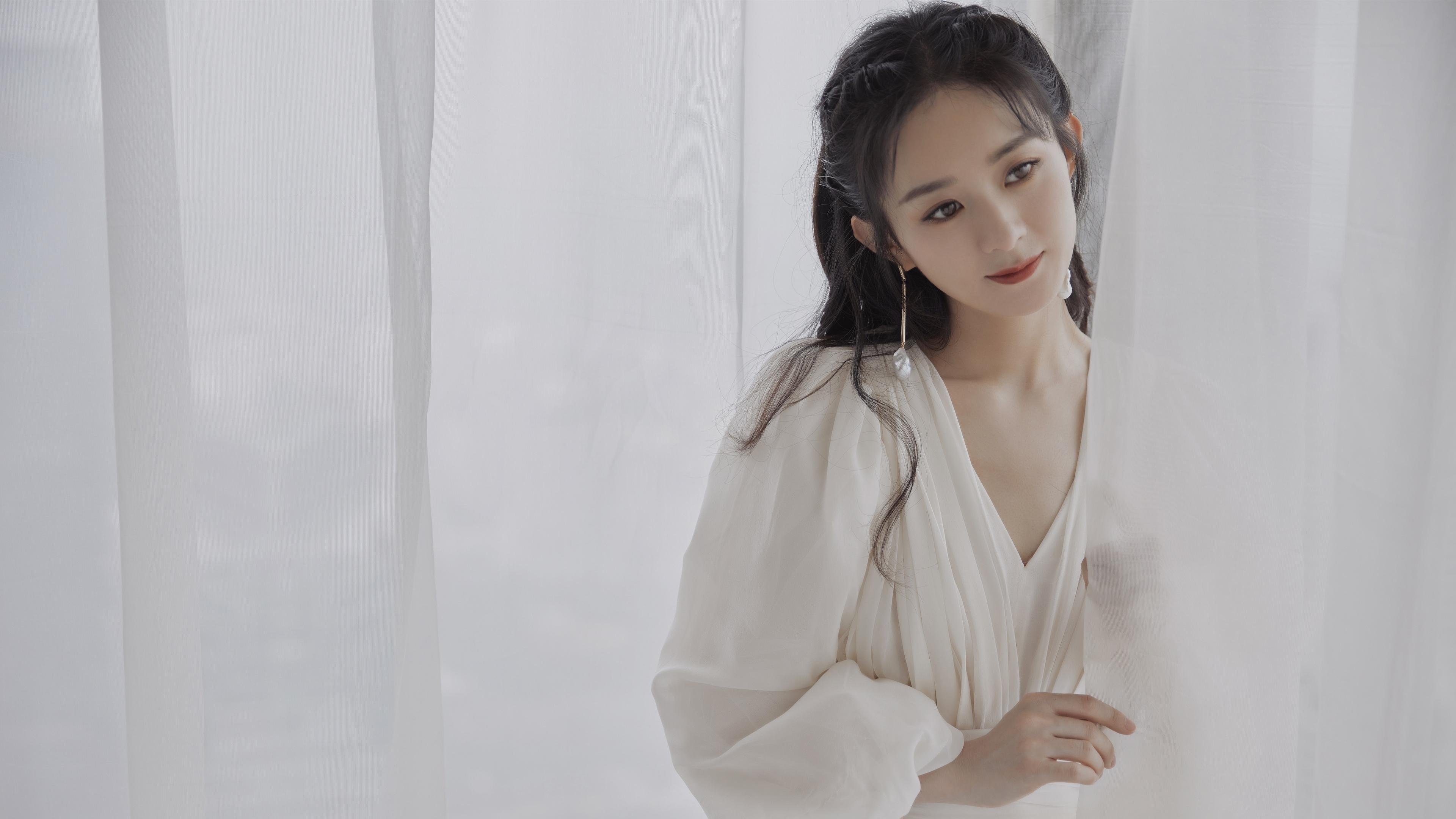 德甲争冠战之夜，福克斯，一个让对手无解的冷雨夜谜题