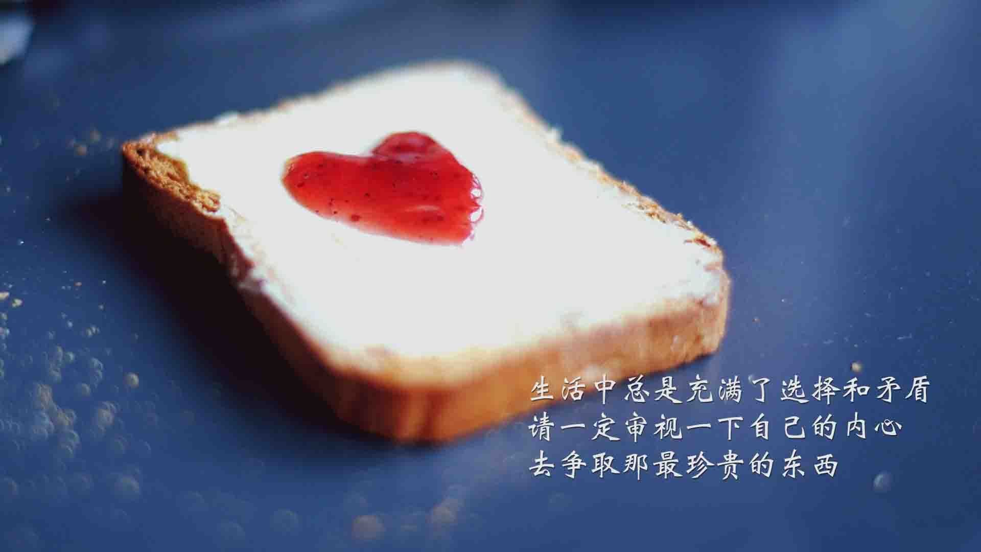 首先,是文章的标题