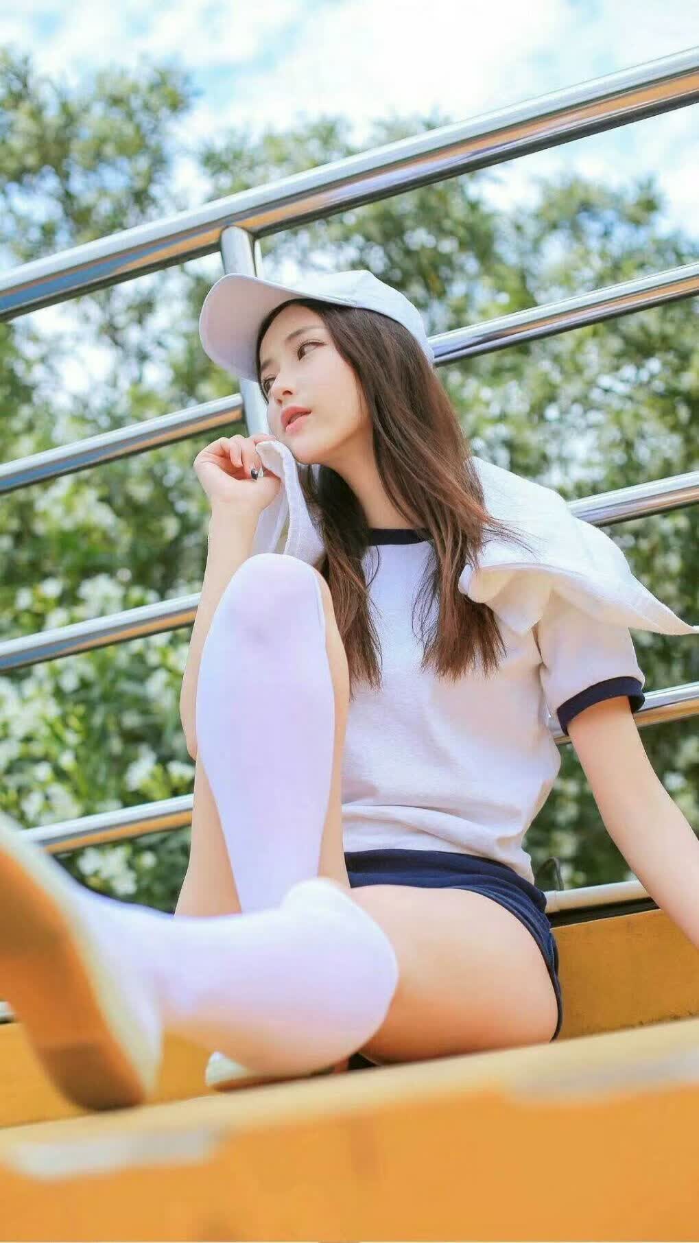 北欧风暴席卷D组,挪威完胜斯洛伐克,罗德里戈独舞闪耀,门将神勇铸就铁壁