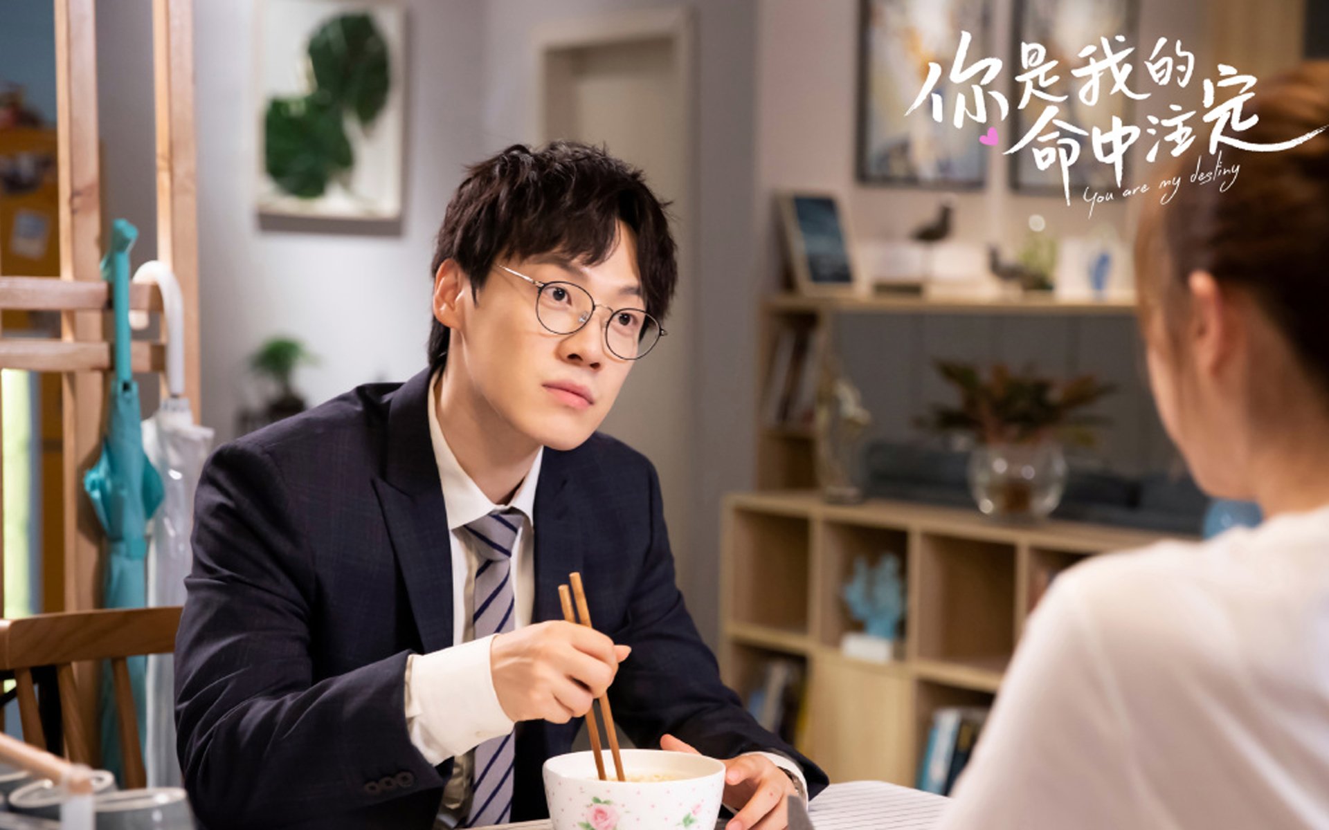 雷火电竞合作-莱茵河畔的钢铁洪流，当德国战车碾过法兰西的星光，哈兰德用帽子戏法加冕新王